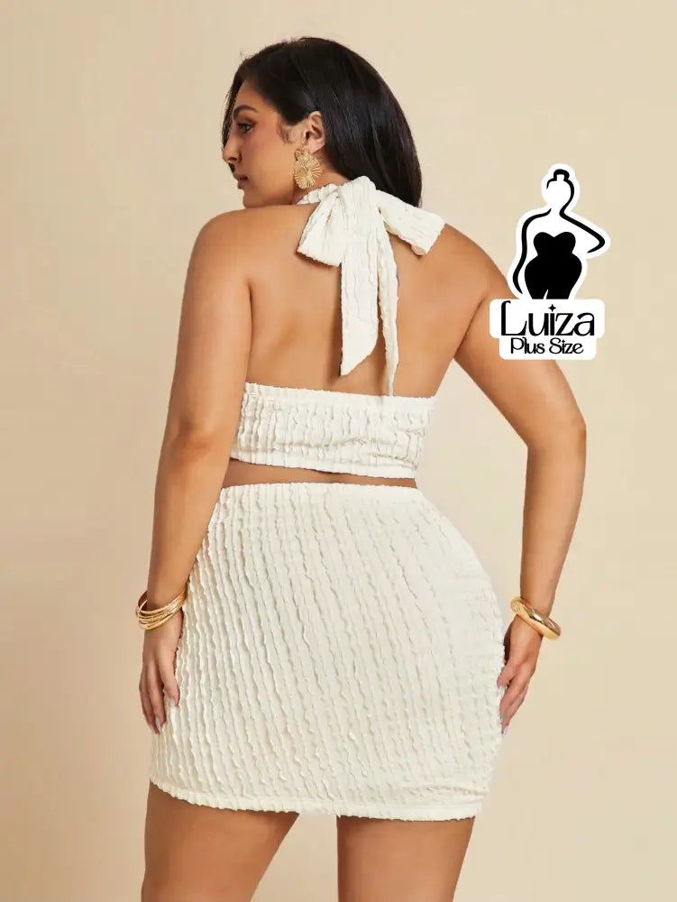 Blusa Frente Única Decote Profundo Argola Plus Size Blusa Frente Única Decote Profundo Argola Plus Size