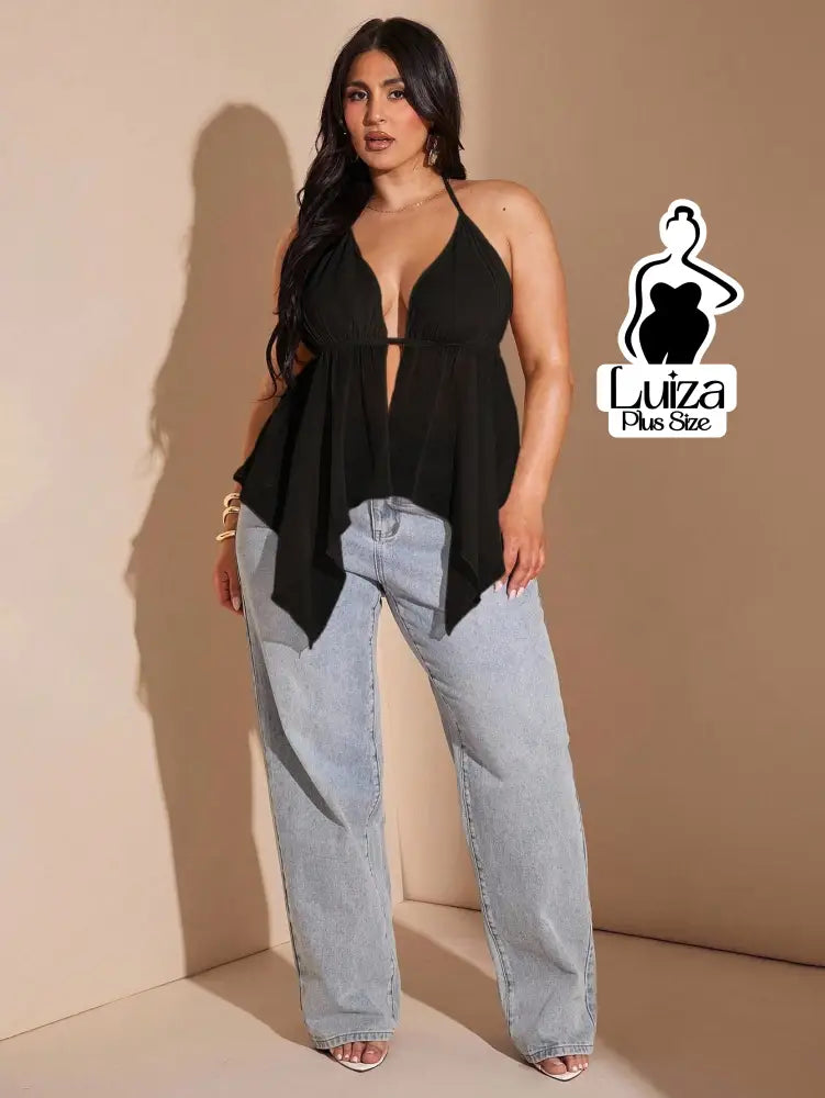 Blusa Halter Decotada Tecido Leve Caimento Solto Plus Size Blusa Halter Decotada Tecido Leve Caimento Solto Plus Size