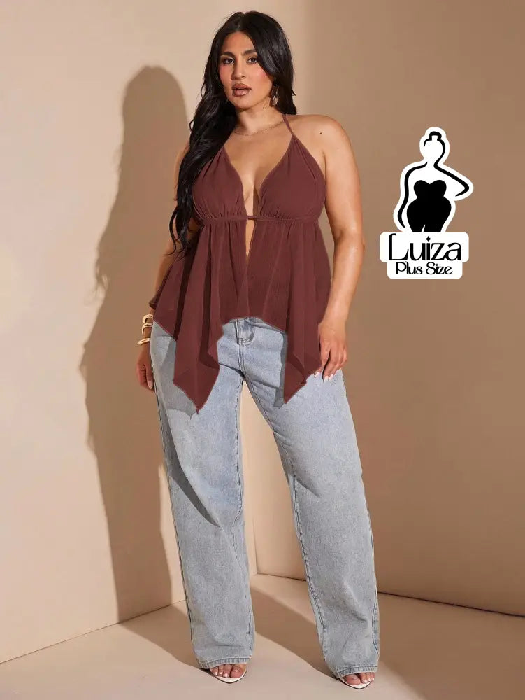 Blusa Halter Decotada Tecido Leve Caimento Solto Plus Size Blusa Halter Decotada Tecido Leve Caimento Solto Plus Size