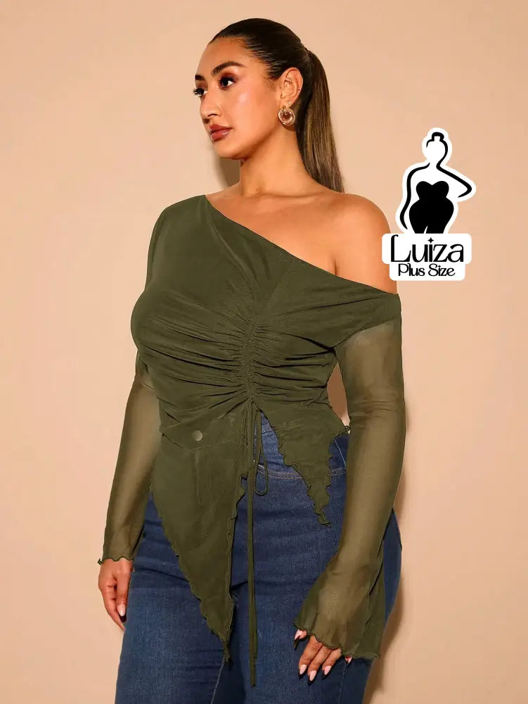Blusa Ombro Só Manga Longa Tule Barra Assimétrica Plus Size Blusa Ombro Só Manga Longa Tule Barra Assimétrica Plus Size