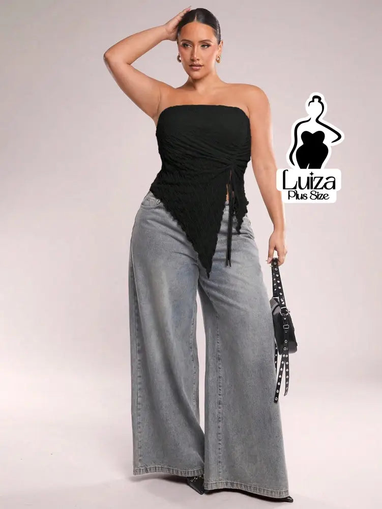 Blusa Tomara Que Caia Floral Estampada Assimétrica Plus Size Blusa Tomara Que Caia Floral Estampada Assimétrica Plus