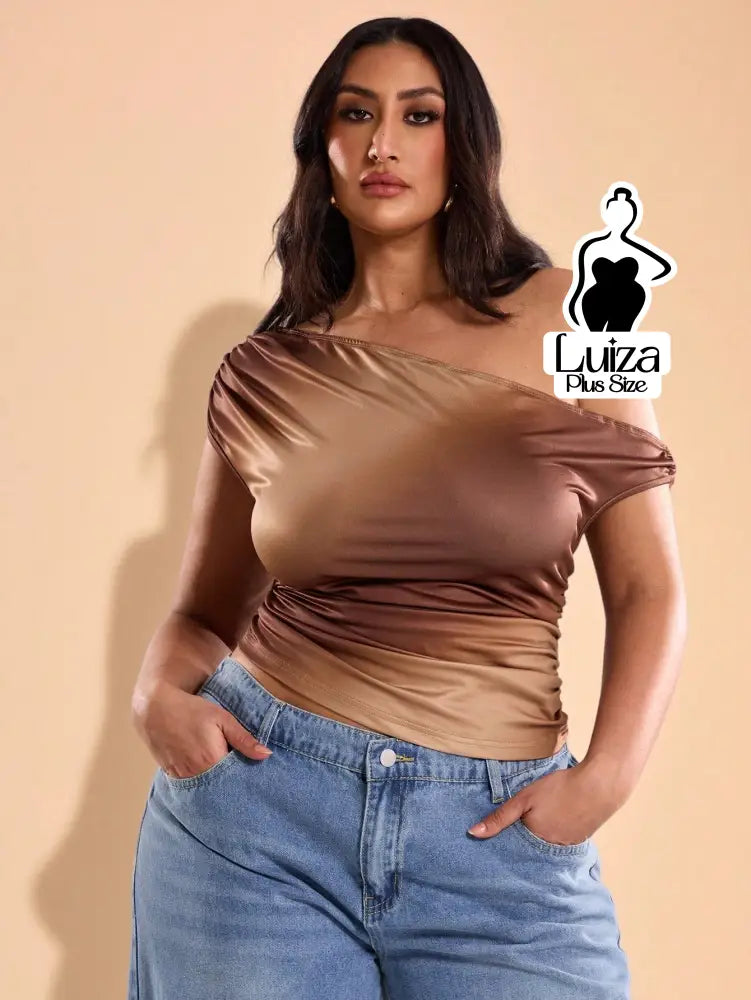 Blusa Um Ombro Cetim Argola Drapeado Plus Size Blusa Um Ombro Cetim Argola Drapeado Plus Size