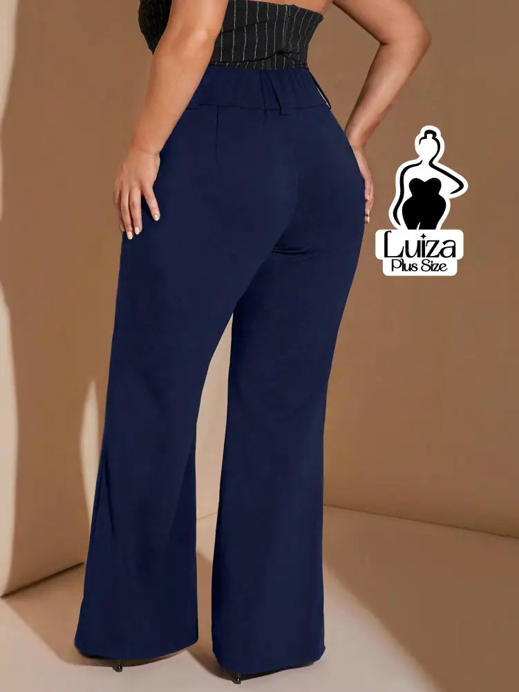 Calça Flare Alfaiataria Cintura Alta Sofisticada Plus Size Calça Flare Alfaiataria Cintura Alta Sofisticada Plus Size