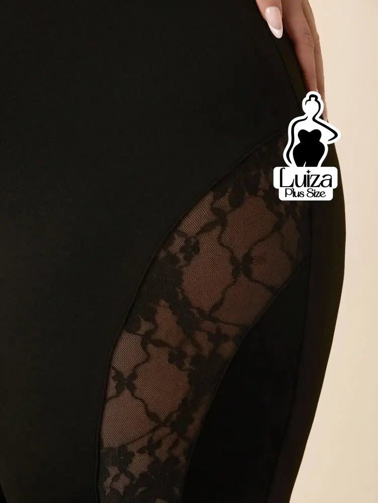 Calça Flare Cintura Alta Recortes Em Renda Plus Size Calça Flare Cintura Alta Recortes Em Renda Plus Size