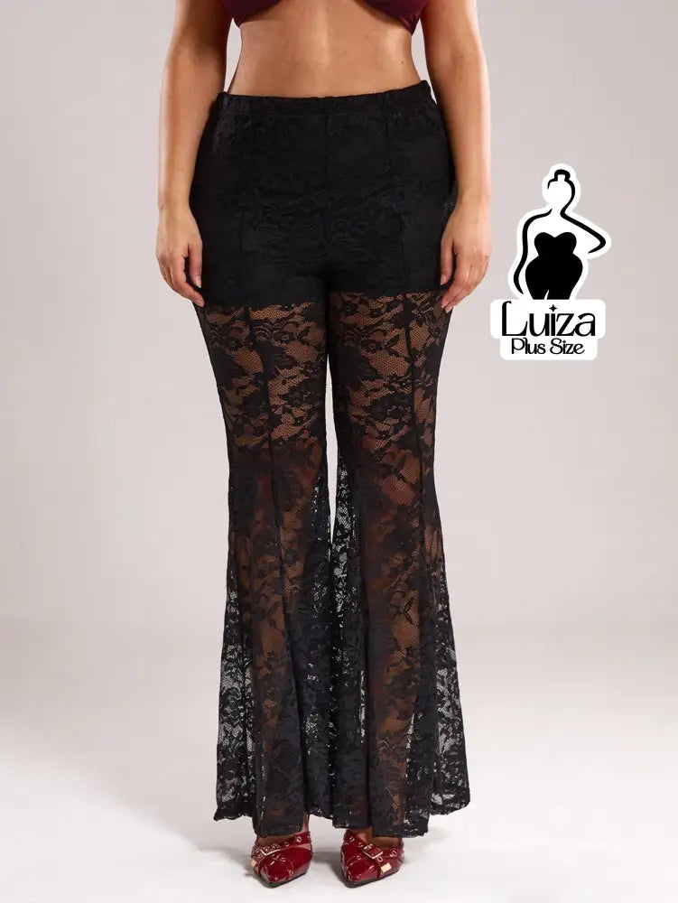 Calça Flare Transparente Renda Sofisticada Plus Size Calça Flare Transparente Renda Sofisticada Plus Size