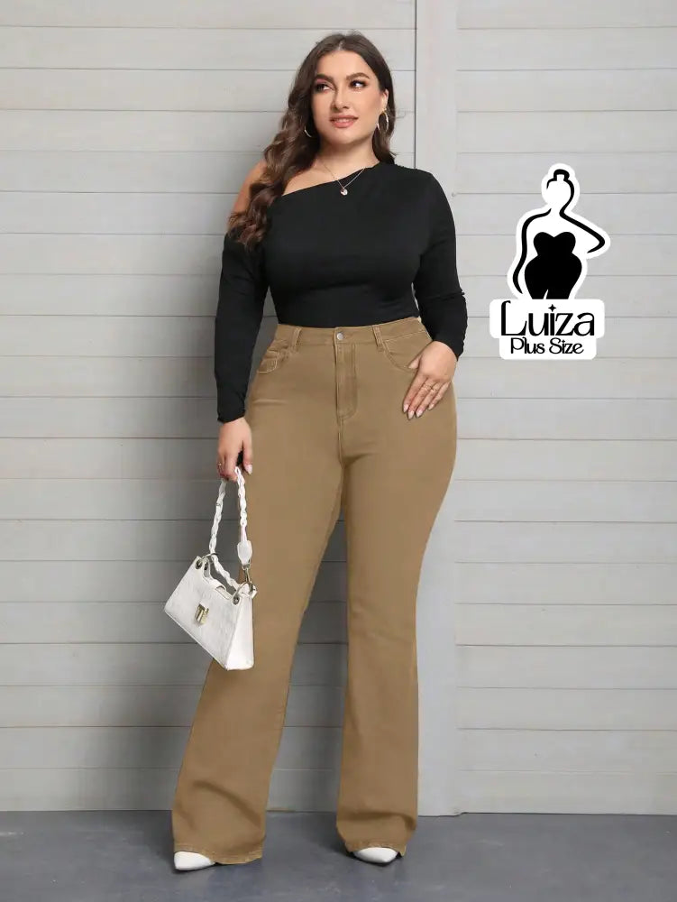 Calça Jeans Flare Cintura Alta Lavagem Escura Plus Size Calça Jeans Flare Cintura Alta Lavagem Escura Plus Size