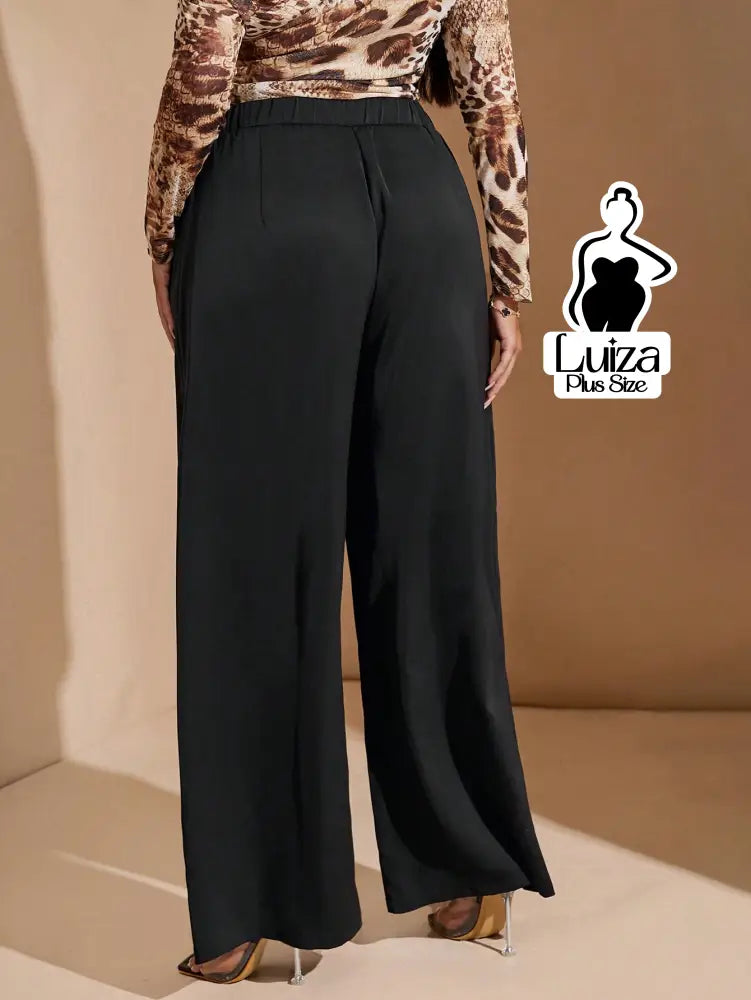 Calça Pantalona Alfaiataria Pregas Elegante Plus Size Calça Pantalona Alfaiataria Pregas Elegante Plus Size