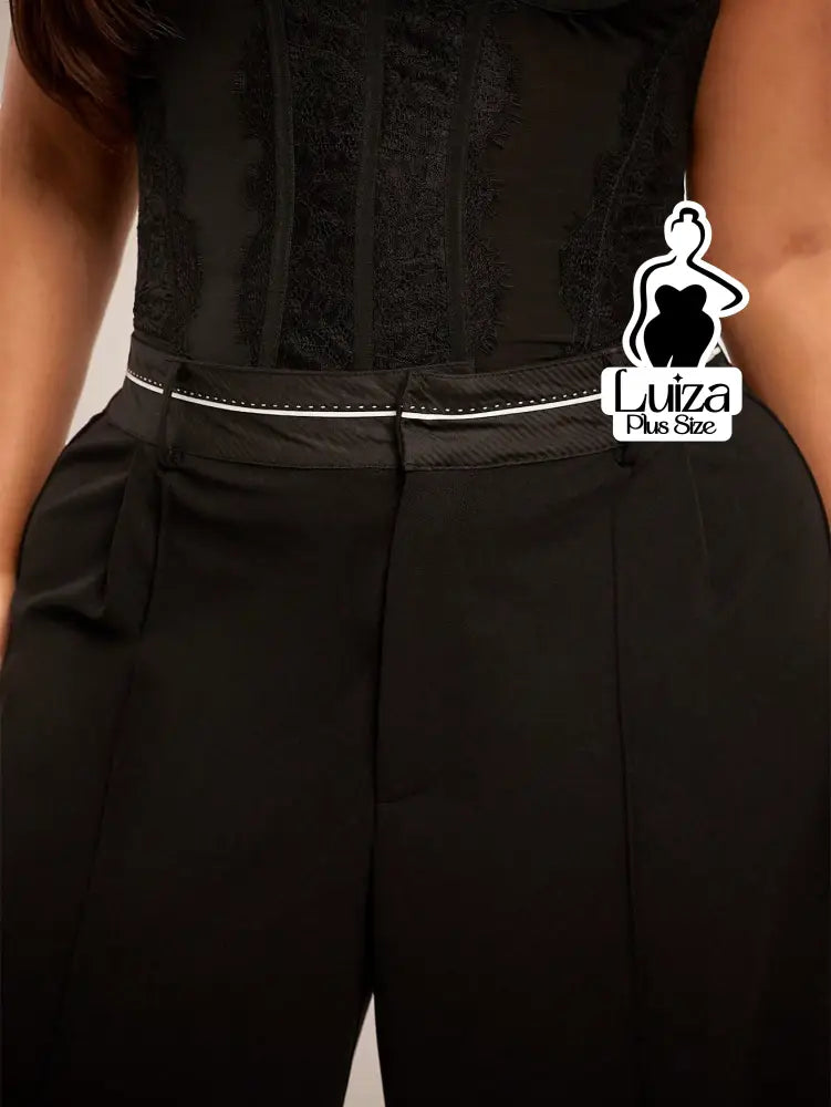 Calça Pantalona Alfaiataria Pregas Sofisticada Plus Size Calça Pantalona Alfaiataria Pregas Sofisticada Plus Size