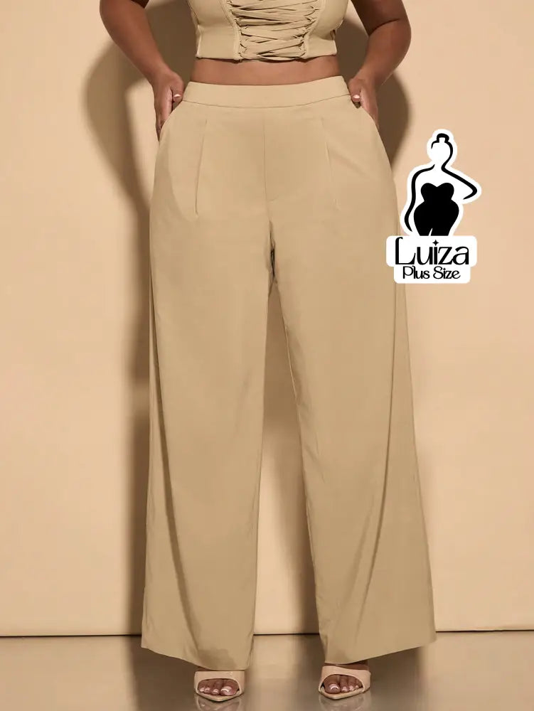 Calça Pantalona Cintura Alta Recorte No Cós Plus Size Calça Pantalona Cintura Alta Recorte No Cós Plus Size