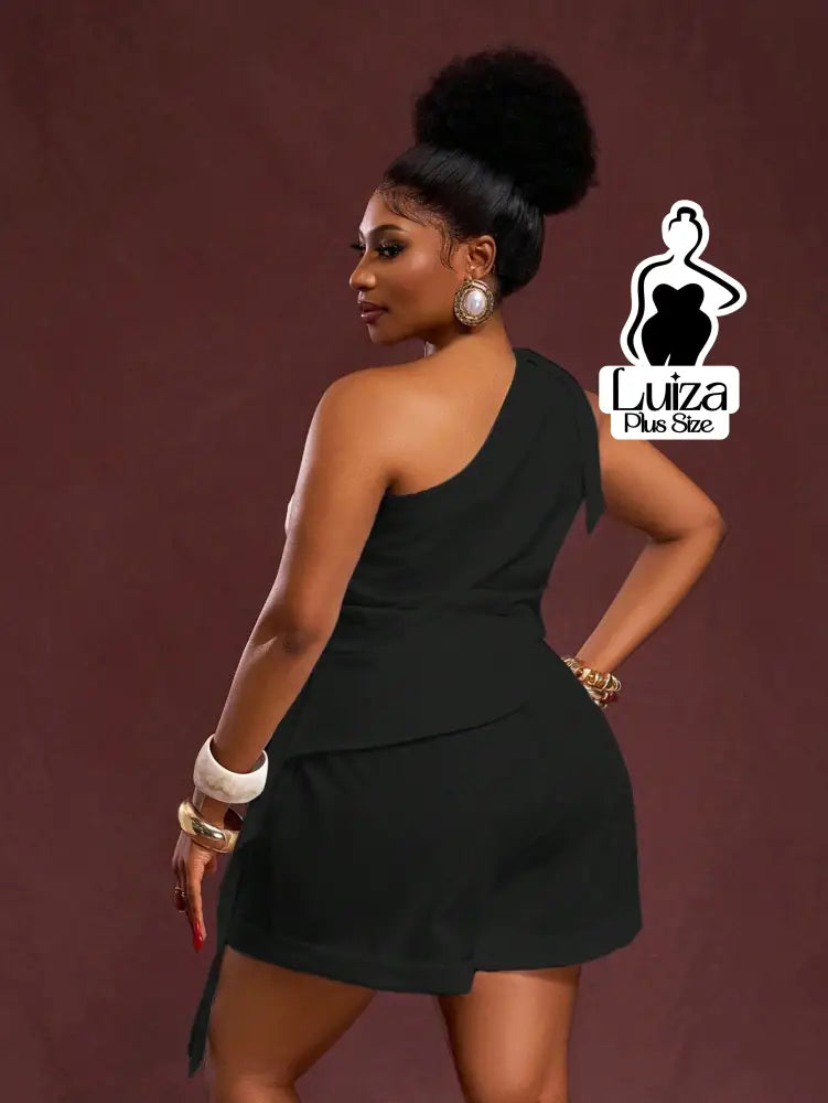 Conjunto Blusa Um Ombro Só Short Casual Sofisticado Plus Size Conjunto Blusa Um Ombro Só Short Casual Sofisticado Plus