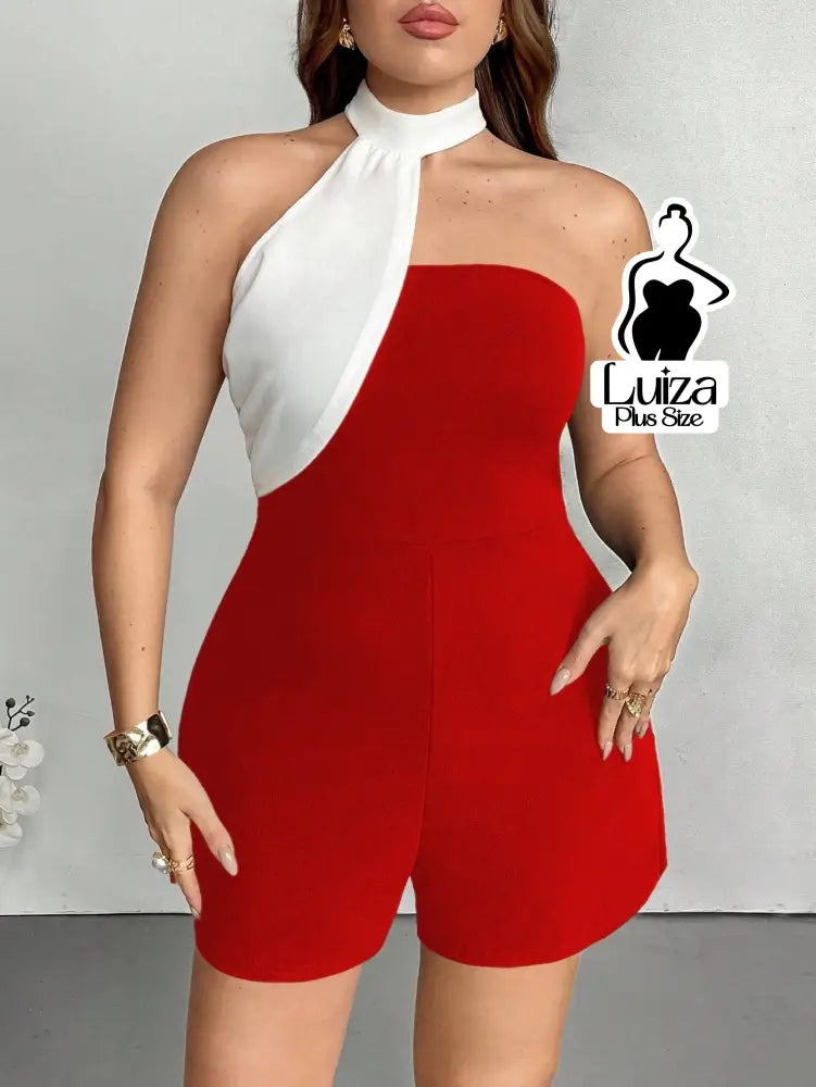 Macacão Curto Elegante Gola Alta Assimétrica Plus Size Macacão Curto Elegante Gola Alta Assimétrica Plus Size