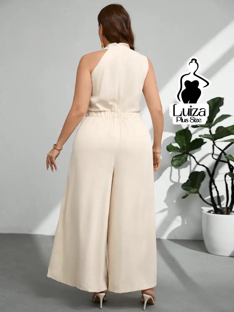 Macacão Longo Sem Mangas Gola Alta Drapeada Plus Size Macacão Longo Sem Mangas Gola Alta Drapeada Plus Size