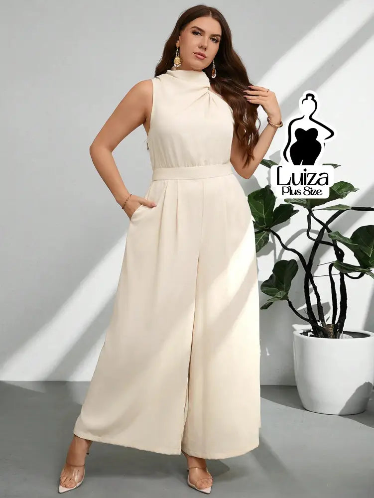 Macacão Longo Sem Mangas Gola Alta Drapeada Plus Size Damasco / G Macacão Longo Sem Mangas Gola Alta Drapeada Plus Size