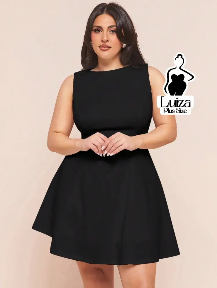Vestido Curto Godê Sem Mangas Cintura Marcada Plus Size Vestido Curto Godê Sem Mangas Cintura Marcada Plus Size