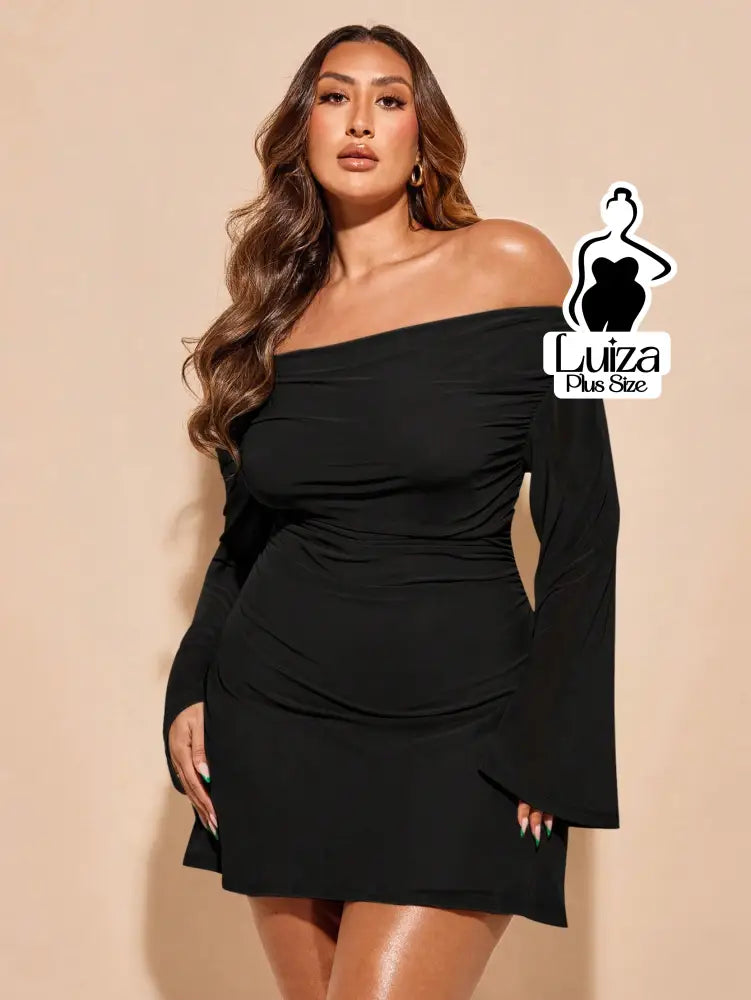 Vestido Curto Ombro A Ombro Manga Flare Drapeado Plus Size Preto / G Vestido Curto Ombro A Ombro Manga Flare Drapeado