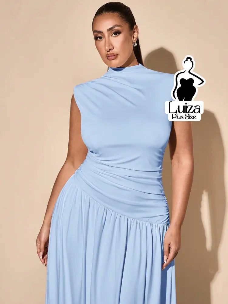 Vestido Longo Gola Alta Cintura Drapeada Saia Ampla Plus Size Vestido Longo Gola Alta Cintura Drapeada Saia Ampla Plus