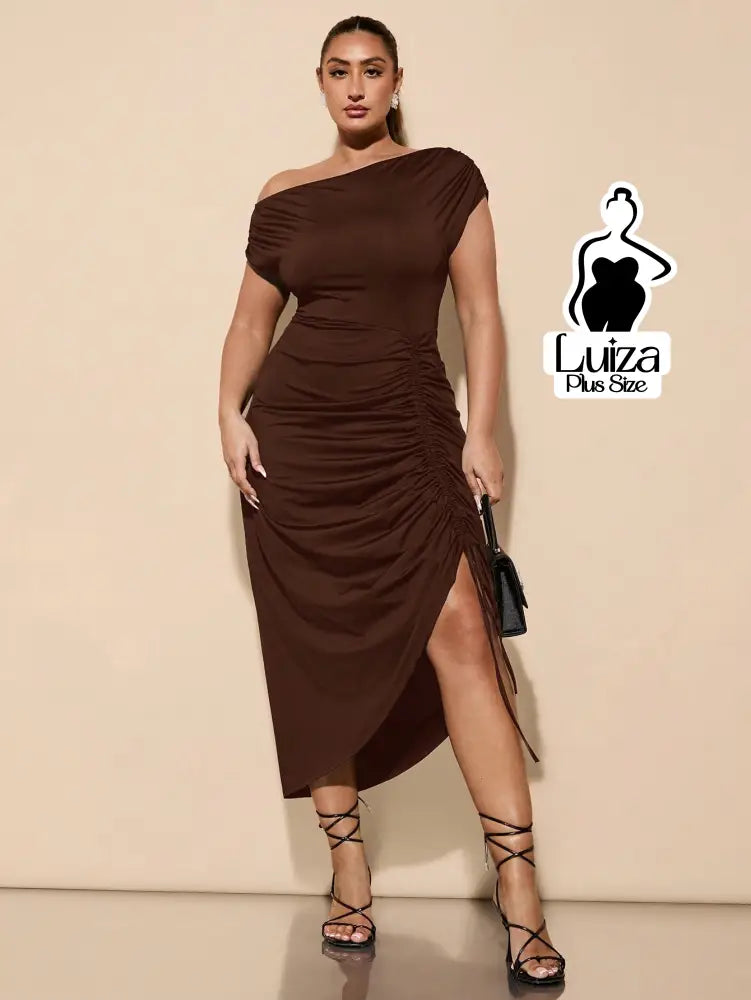 Vestido Longo Um Ombro Drapeado Fenda Sofisticado Plus Size Castanho / G Vestido Longo Um Ombro Drapeado Fenda
