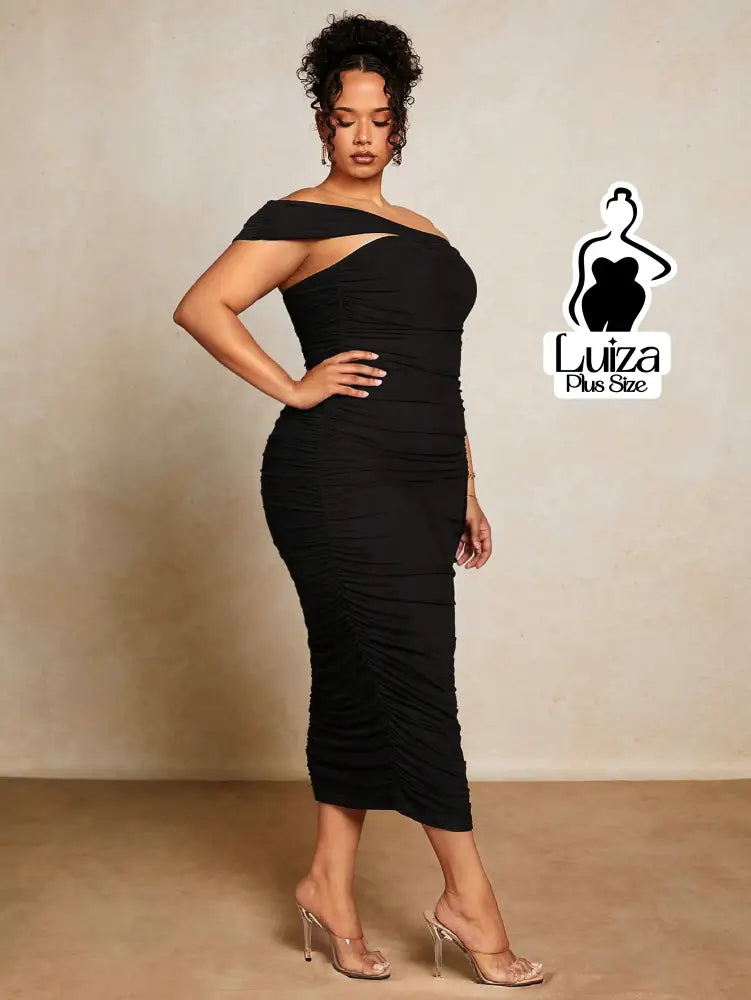 Vestido Midi Justo Um Ombro Só Efeito Drapeado Plus Size Vestido Midi Justo Um Ombro Só Efeito Drapeado Plus Size