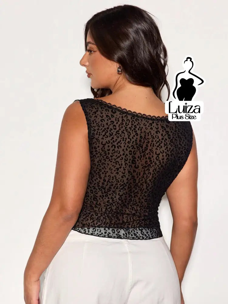 Blusa Cropped Renda Decote V Animal Print Plus Size Blusa Cropped Renda Decote V Animal Print Plus Size