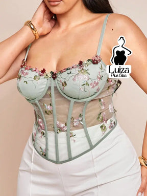 Blusa Estruturada Bordado Floral Transparência Plus Size Blusa Estruturada Bordado Floral Transparência Plus Size