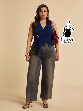 Blusa Frente Única Transpassada Fivela Assimétrica Plus Size Blusa Frente Única Transpassada Fivela Assimétrica Plus