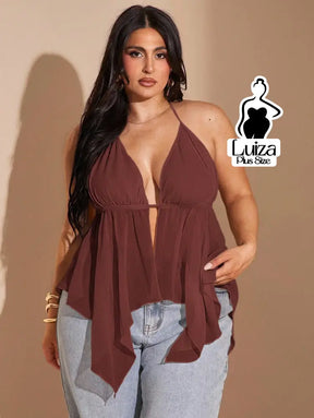 Blusa Halter Decotada Tecido Leve Caimento Solto Plus Size Blusa Halter Decotada Tecido Leve Caimento Solto Plus Size