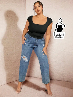 Blusa Justa Decote Quadrado Elegante Plus Size Blusa Justa Decote Quadrado Elegante Plus Size