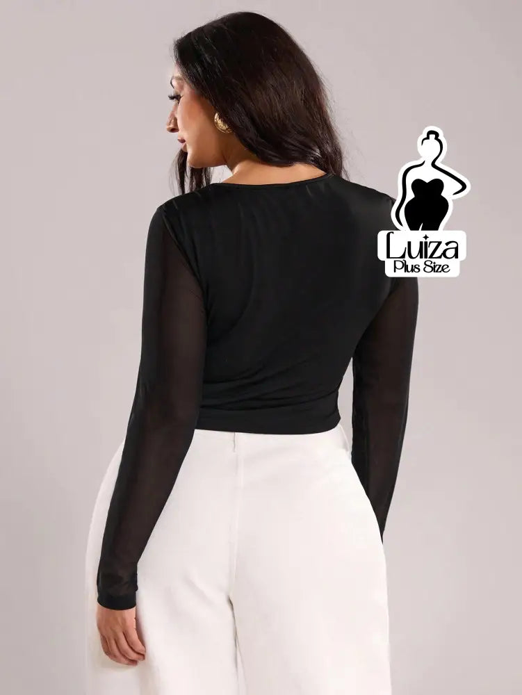 Blusa Manga Longa Tule Recorte Vazado Moderno Plus Size Blusa Manga Longa Tule Recorte Vazado Moderno Plus Size