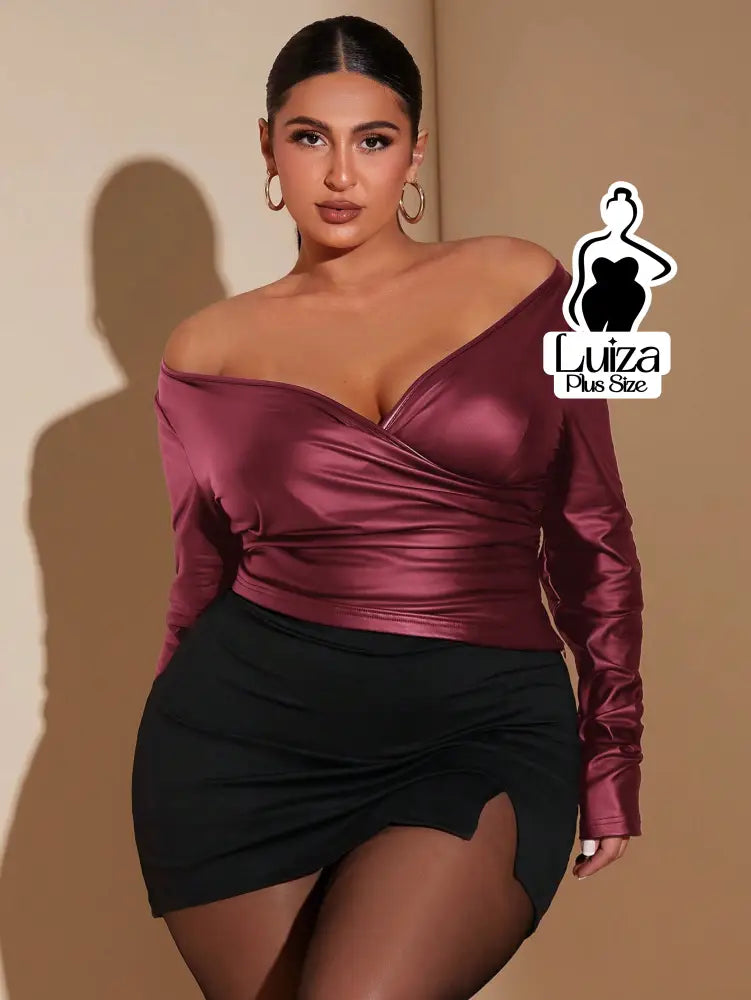 Blusa Ombro A Ombro Cetim Manga Longa Elegante Plus Size Blusa Ombro A Ombro Cetim Manga Longa Elegante Plus Size