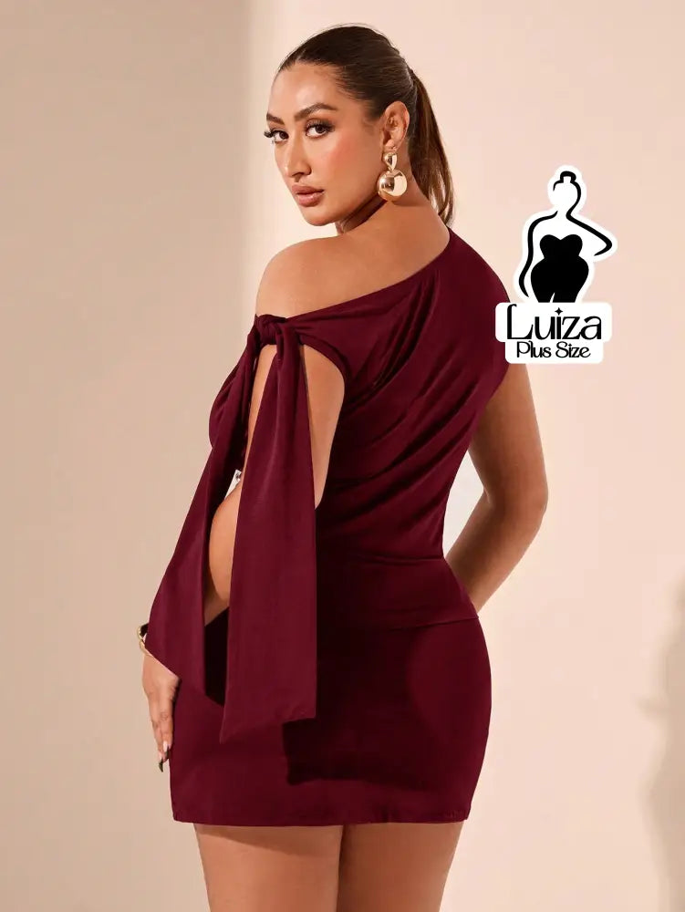 Blusa Ombro Só Detalhe Amarração Na Manga Plus Size Blusa Ombro Só Detalhe Amarração Na Manga Plus Size