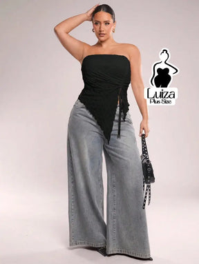 Blusa Tomara Que Caia Floral Estampada Assimétrica Plus Size Blusa Tomara Que Caia Floral Estampada Assimétrica Plus