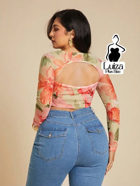 Blusa Tule Estampada Floral Decote Quadrado Plus Size Blusa Tule Estampada Floral Decote Quadrado Plus Size
