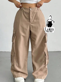 Calça Cargo Wide Leg Cintura Alta Bolsos Laterais Plus Size Caqui / G Calça Cargo Wide Leg Cintura Alta Bolsos Laterais