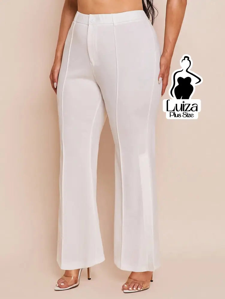 Calça Flare Alfaiataria Cintura Alta Recortes Plus Size Branco / G Calça Flare Alfaiataria Cintura Alta Recortes Plus