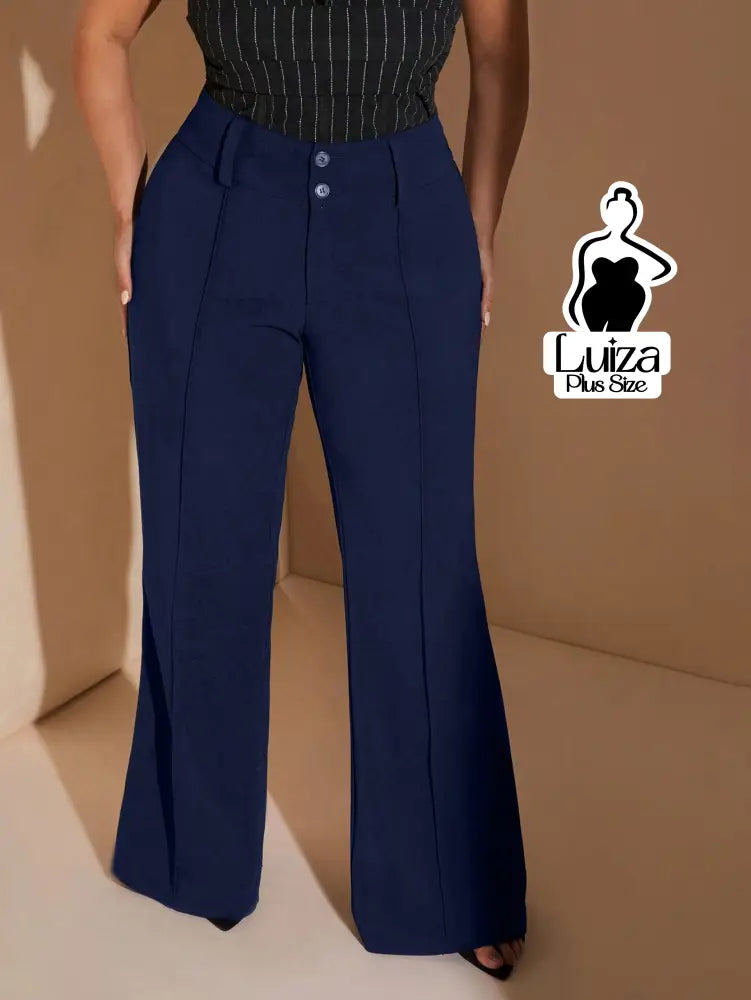 Calça Flare Cintura Alta Botões Recorte Alfaiataria Plus Size Calça Flare Cintura Alta Botões Recorte Alfaiataria Plus