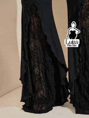 Calça Flare Cintura Alta Recortes De Renda Plus Size Calça Flare Cintura Alta Recortes De Renda Plus Size