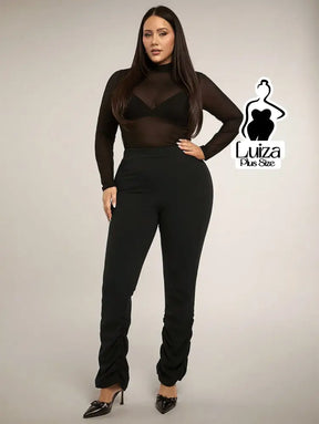 Calça Justa Cintura Alta Barra Franzida Plus Size Calça Justa Cintura Alta Barra Franzida Plus Size