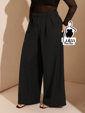 Calça Pantalona Alfaiataria Cintura Alta Com Pregas Plus Size Calça Pantalona Alfaiataria Cintura Alta Com Pregas Plus