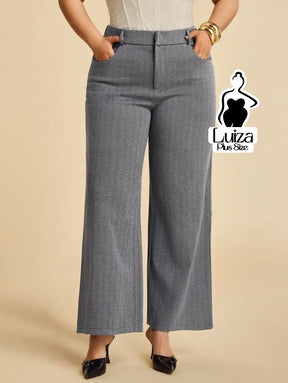 Calça Pantalona Alfaiataria Cintura Alta Moderna Plus Size Calça Pantalona Alfaiataria Cintura Alta Moderna Plus Size