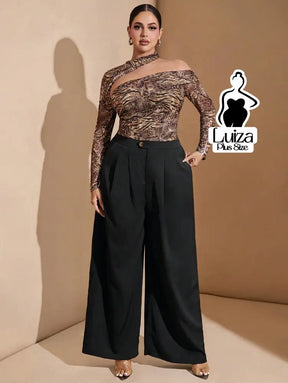 Calça Pantalona Alfaiataria Pregas Elegante Plus Size Calça Pantalona Alfaiataria Pregas Elegante Plus Size