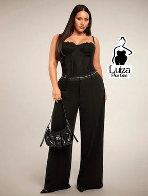 Calça Pantalona Alfaiataria Pregas Sofisticada Plus Size Preto / G Calça Pantalona Alfaiataria Pregas Sofisticada Plus