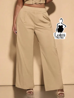 Calça Pantalona Cintura Alta Recorte No Cós Plus Size Calça Pantalona Cintura Alta Recorte No Cós Plus Size
