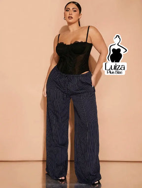 Calça Pantalona Listrada Amarração Na Cintura Plus Size Calça Pantalona Listrada Amarração Na Cintura Plus Size