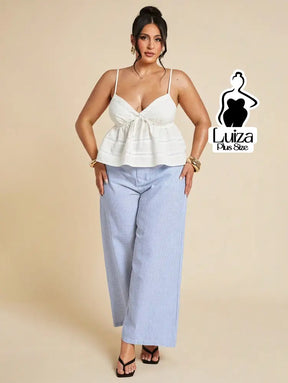 Calça Pantalona Listrada Cintura Alta Estilo Chic Plus Size Calça Pantalona Listrada Cintura Alta Estilo Chic Plus Size
