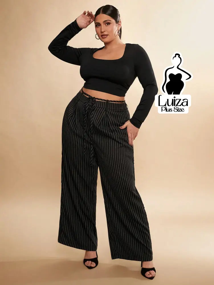 Calça Pantalona Listrada Cós Elástico Ajustável Plus Size Calça Pantalona Listrada Cós Elástico Ajustável Plus Size