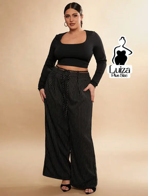Calça Pantalona Listrada Cós Elástico Ajustável Plus Size Calça Pantalona Listrada Cós Elástico Ajustável Plus Size