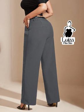 Calça Reta Alfaiataria Cintura Alta Pregas Plus Size Calça Reta Alfaiataria Cintura Alta Pregas Plus Size