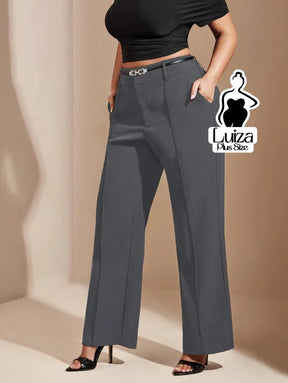 Calça Reta Alfaiataria Cintura Alta Pregas Plus Size Calça Reta Alfaiataria Cintura Alta Pregas Plus Size