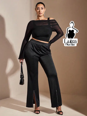 Calça Reta Cintura Alta Abertura Botões Plus Size Preto / G Calça Reta Cintura Alta Abertura Botões Plus Size