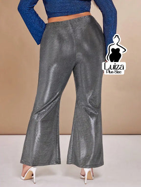 Calça Reta Cintura Alta Tecido Brilhoso Metalizado Plus Size Calça Reta Cintura Alta Tecido Brilhoso Metalizado Plus